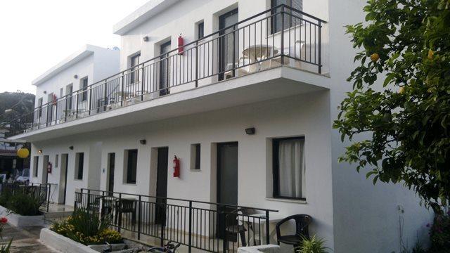 Apartamento Hide Away Ipsos Exterior foto